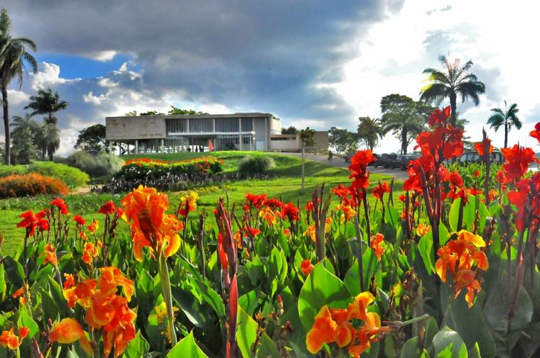 Fachada Museu de Arte da Pampulha