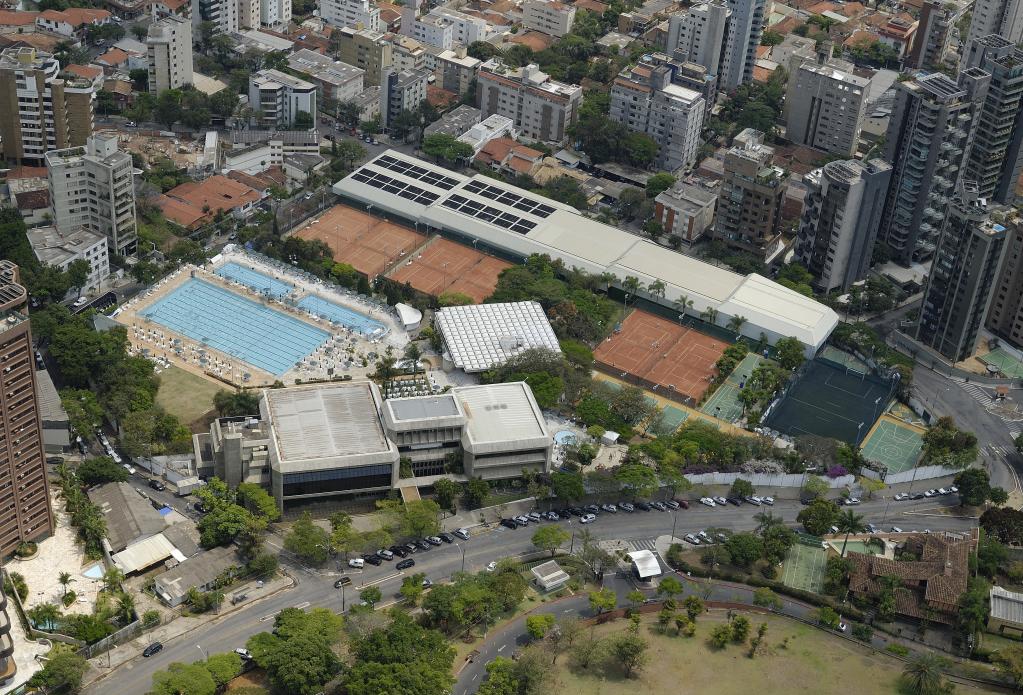 O moderno conjunto esportivo foi inaugurado em dezembro de 1984.