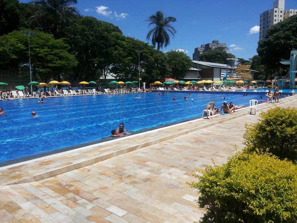 Piscina Clube dos Oficiais da PMMG