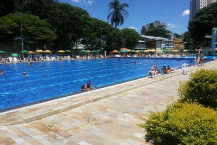 Piscina Clube dos Oficiais da PMMG